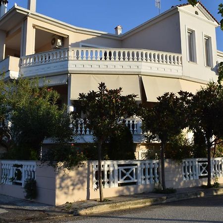 Five Stars In Trikala Apartment Exterior photo
