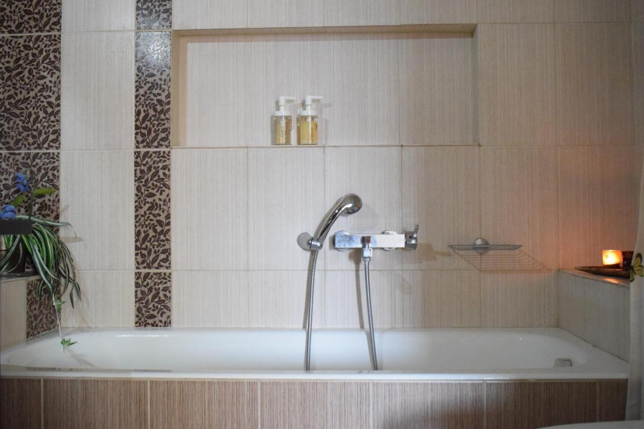 Five Stars In Trikala Apartment Exterior photo