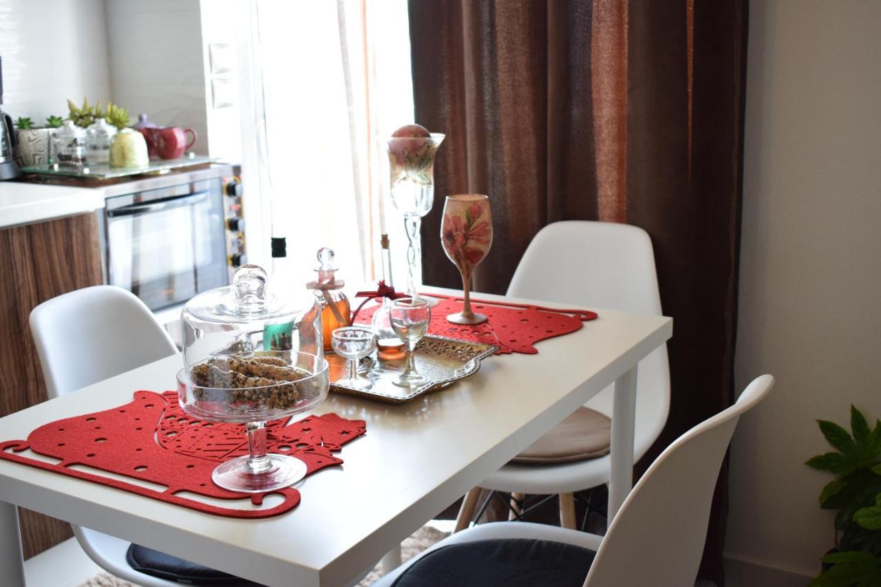 Five Stars In Trikala Apartment Exterior photo
